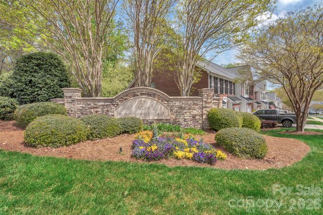 1802 Robinwood Village Drive, Gastonia, NC 28054