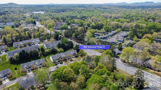 1802 Robinwood Village Drive, Gastonia, NC 28054