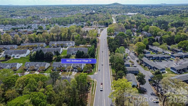 1802 Robinwood Village Drive, Gastonia, NC 28054