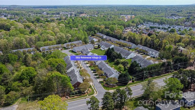 1802 Robinwood Village Drive, Gastonia, NC 28054