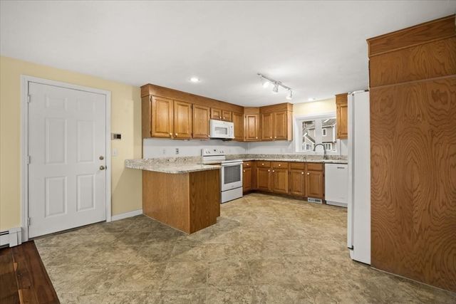 15 Indian Cove Way 15, Easton, MA 02375