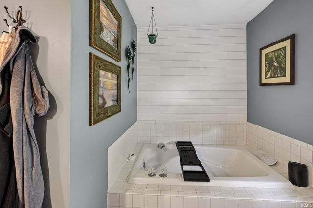 18101 Burton Drive, South Bend, IN 46637