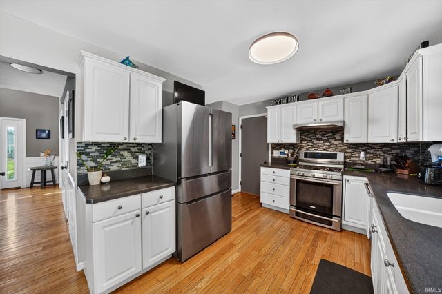 18101 Burton Drive, South Bend, IN 46637