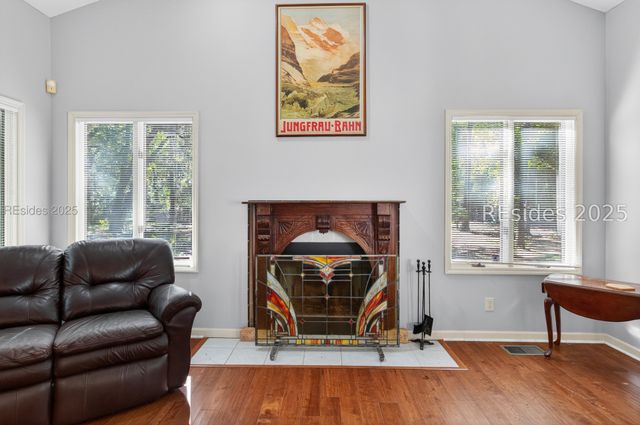 2 Orista Pl, Hilton Head Island, SC 29926