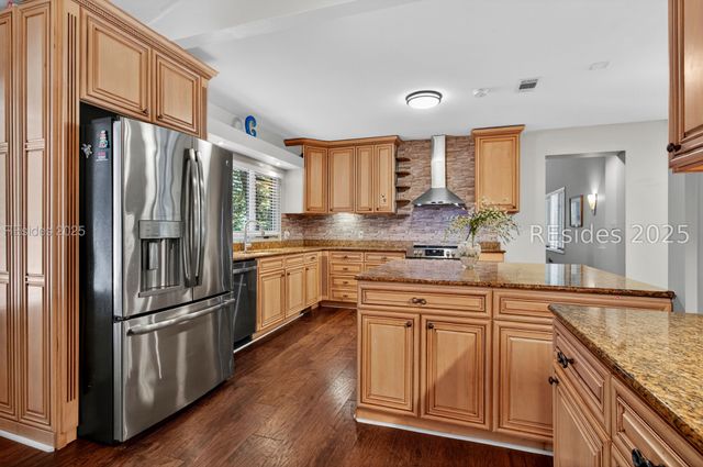 2 Orista Pl, Hilton Head Island, SC 29926