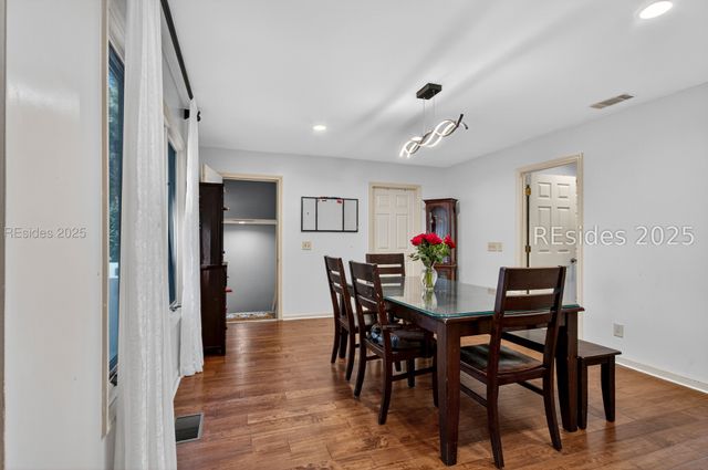 2 Orista Pl, Hilton Head Island, SC 29926