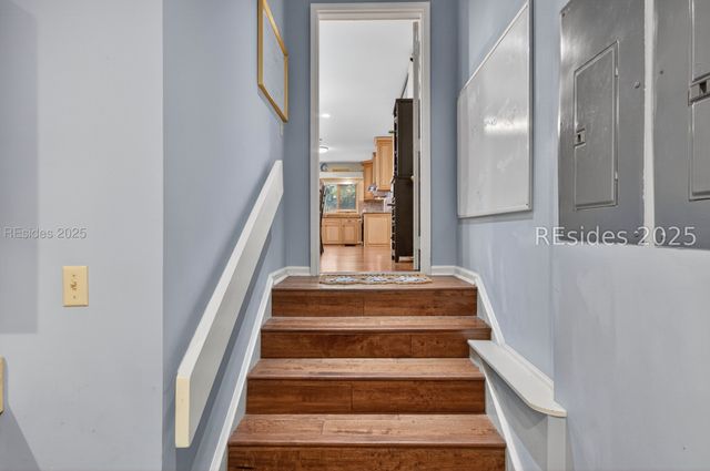 2 Orista Pl, Hilton Head Island, SC 29926