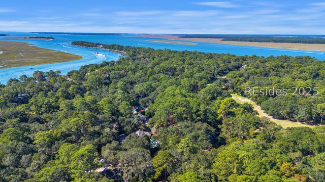 2 Orista Pl, Hilton Head Island, SC 29926