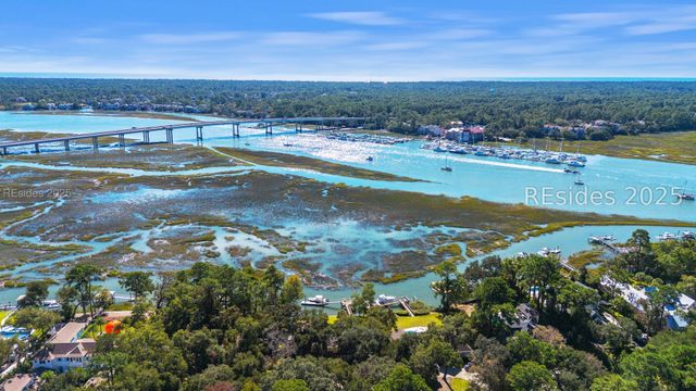 2 Orista Pl, Hilton Head Island, SC 29926