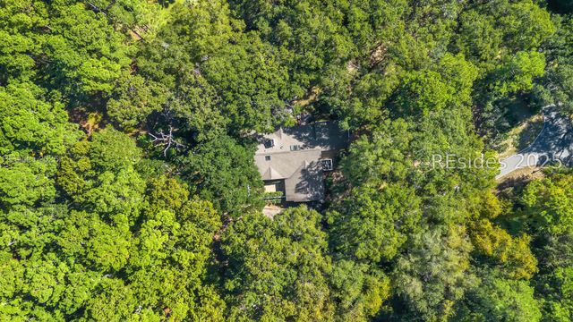 2 Orista Pl, Hilton Head Island, SC 29926