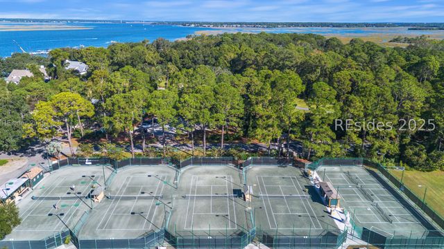 2 Orista Pl, Hilton Head Island, SC 29926