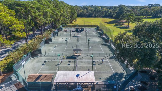 2 Orista Pl, Hilton Head Island, SC 29926