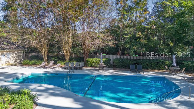 2 Orista Pl, Hilton Head Island, SC 29926