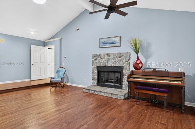 2 Orista Pl, Hilton Head Island, SC 29926