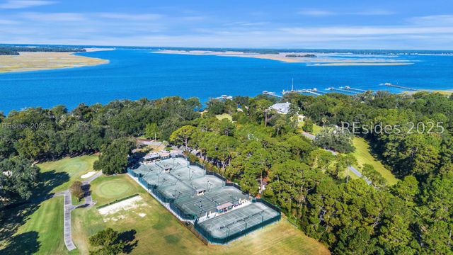 2 Orista Pl, Hilton Head Island, SC 29926