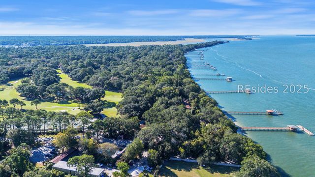 2 Orista Pl, Hilton Head Island, SC 29926