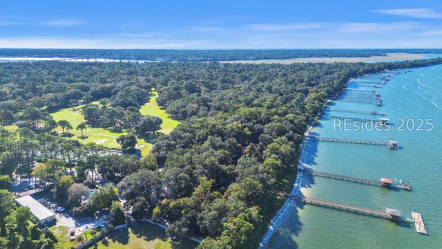 2 Orista Pl, Hilton Head Island, SC 29926