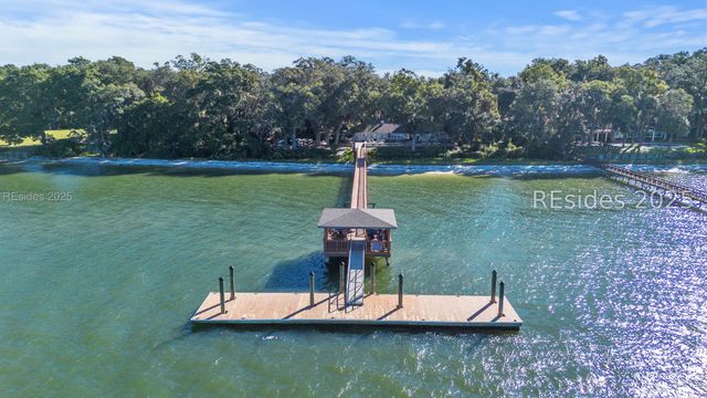 2 Orista Pl, Hilton Head Island, SC 29926