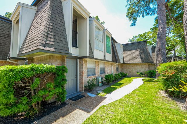 12633 Memorial Drive 14, Houston, TX 77024