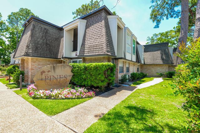 12633 Memorial Drive 14, Houston, TX 77024