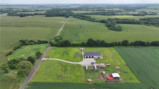 34705 E Mabry Road, Buckner, MO 64016