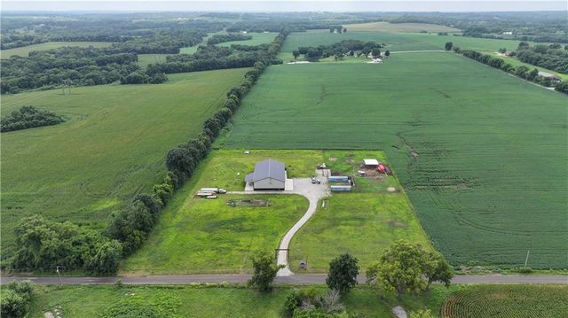 34705 E Mabry Road, Buckner, MO 64016