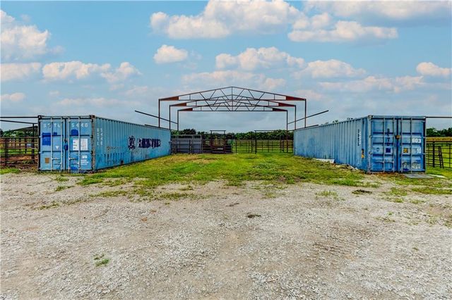 34705 E Mabry Road, Buckner, MO 64016