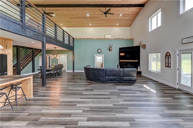 34705 E Mabry Road, Buckner, MO 64016