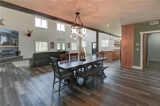 34705 E Mabry Road, Buckner, MO 64016