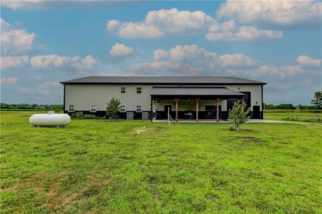34705 E Mabry Road, Buckner, MO 64016