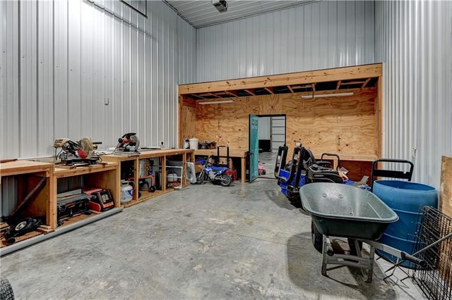 34705 E Mabry Road, Buckner, MO 64016