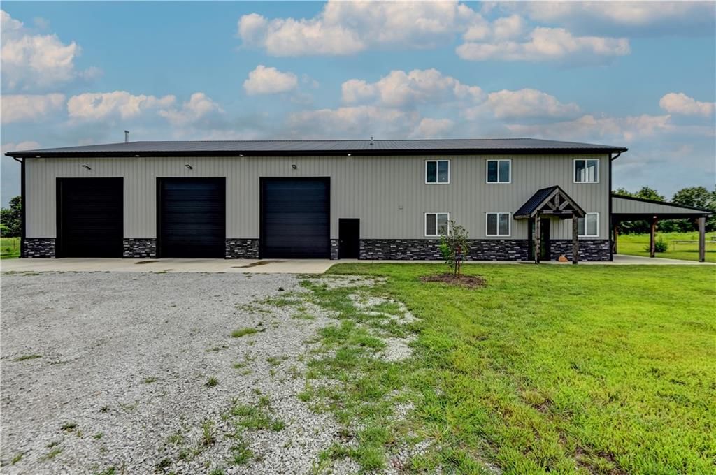 34705 E Mabry Road, Buckner, MO 64016