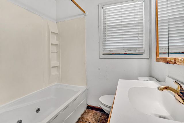 5141 Youngwood DR, Roanoke, VA 24017