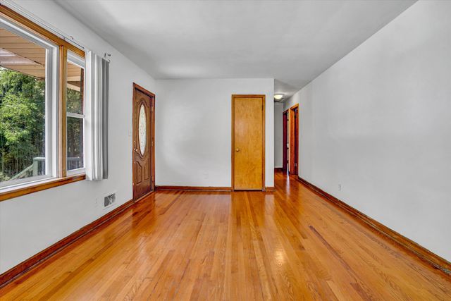 5141 Youngwood DR, Roanoke, VA 24017