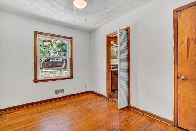 5141 Youngwood DR, Roanoke, VA 24017
