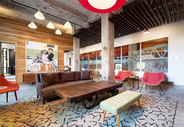 725 Johnson Court 413, Cleveland, OH 44113