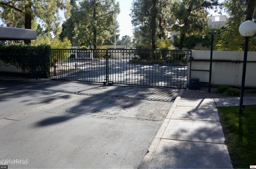 5200 S Lakeshore Drive 111, Tempe, AZ 85283 — photo 3