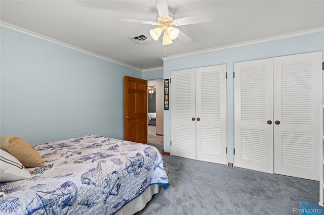 1360 Kra Nur Drive, Burton, MI 48509