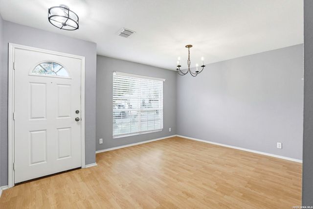 2710 Middleground, San Antonio, TX 78245