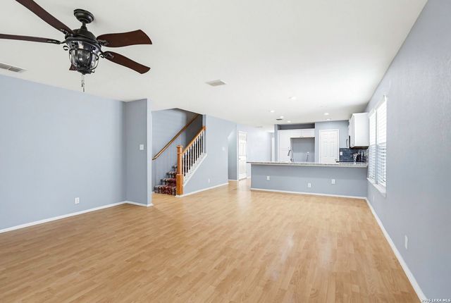 2710 Middleground, San Antonio, TX 78245