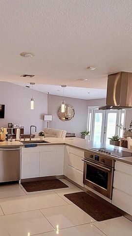 2681 SW 156th Avenue, Davie, FL 33331