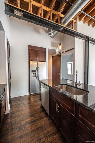 922 N Main Street 212, Royal Oak, MI 48067