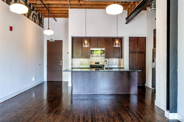 922 N Main Street 212, Royal Oak, MI 48067