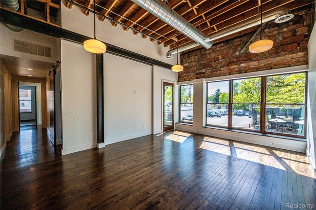 922 N Main Street 212, Royal Oak, MI 48067