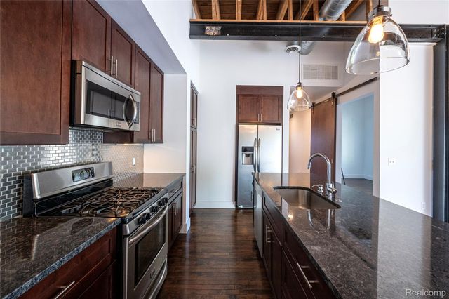 922 N Main Street 212, Royal Oak, MI 48067