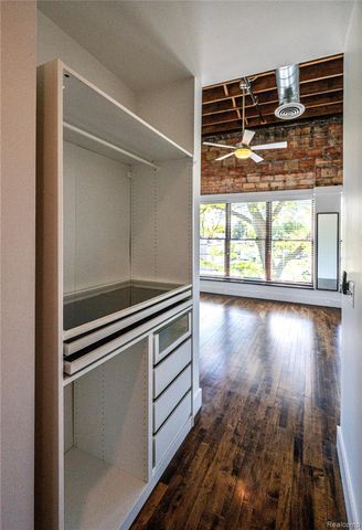 922 N Main Street 212, Royal Oak, MI 48067
