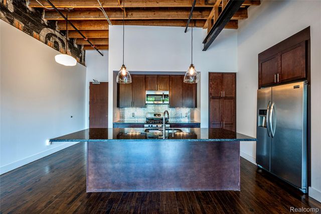 922 N Main Street 212, Royal Oak, MI 48067