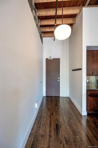 922 N Main Street 212, Royal Oak, MI 48067