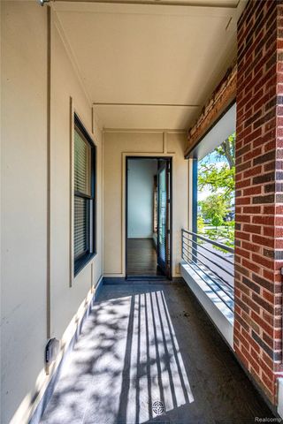 922 N Main Street 212, Royal Oak, MI 48067