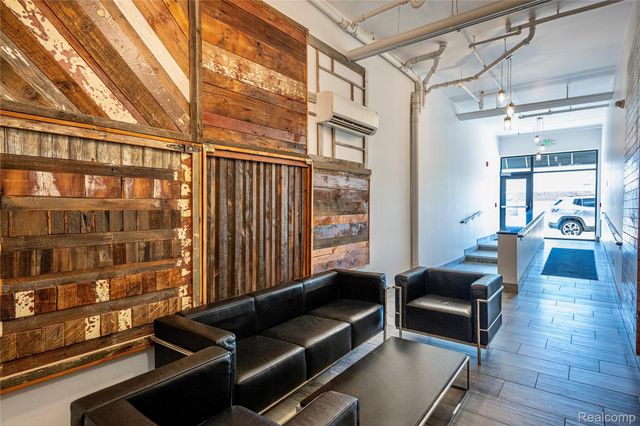922 N Main Street 212, Royal Oak, MI 48067